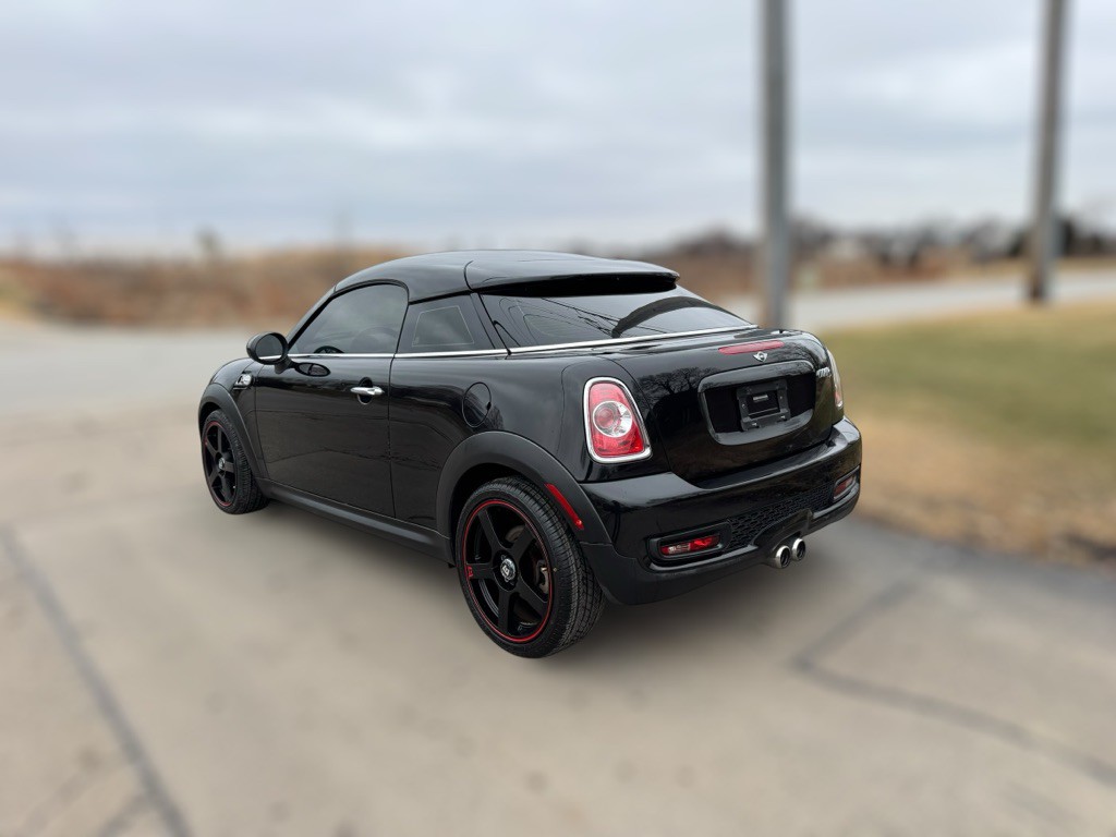 2012 MINI Cooper Image 7