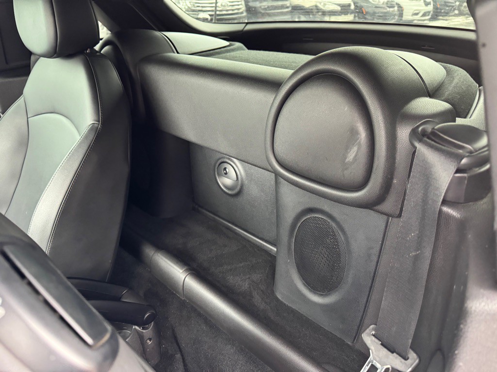 2012 MINI Cooper Image 14