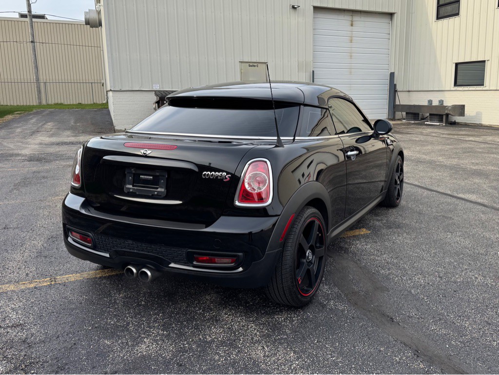 2012 MINI Cooper Image 6