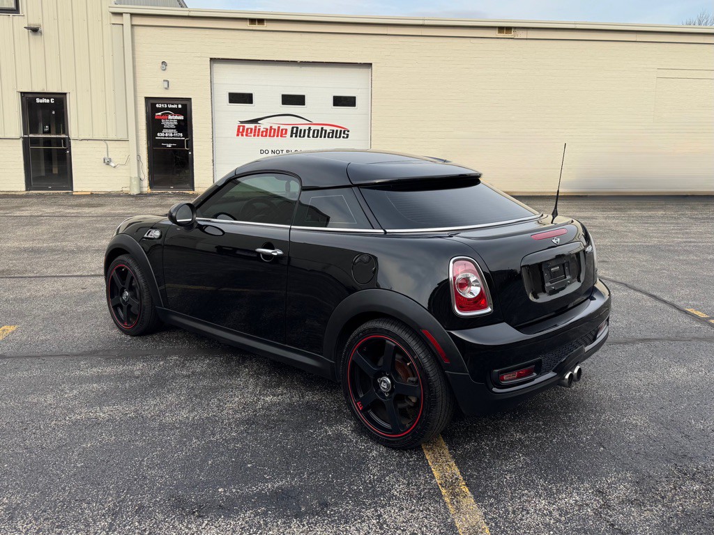 2012 MINI Cooper Image 7