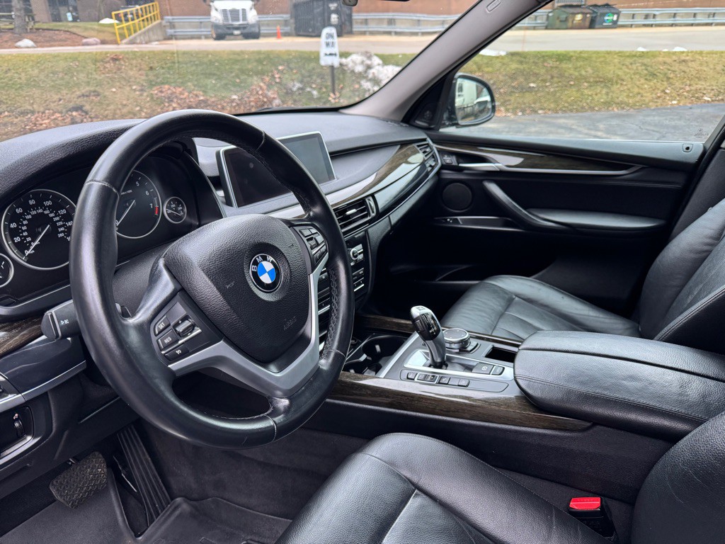 2015 BMW X5 Image 9