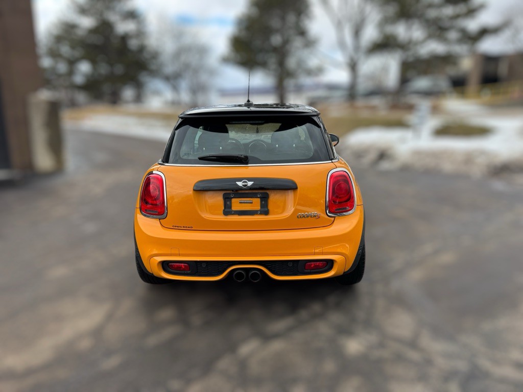 2015 MINI Cooper Image 8