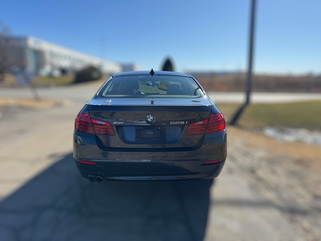 2014 BMW 5 Series Image 7