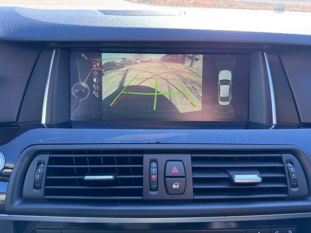 2014 BMW 5 Series Image 11