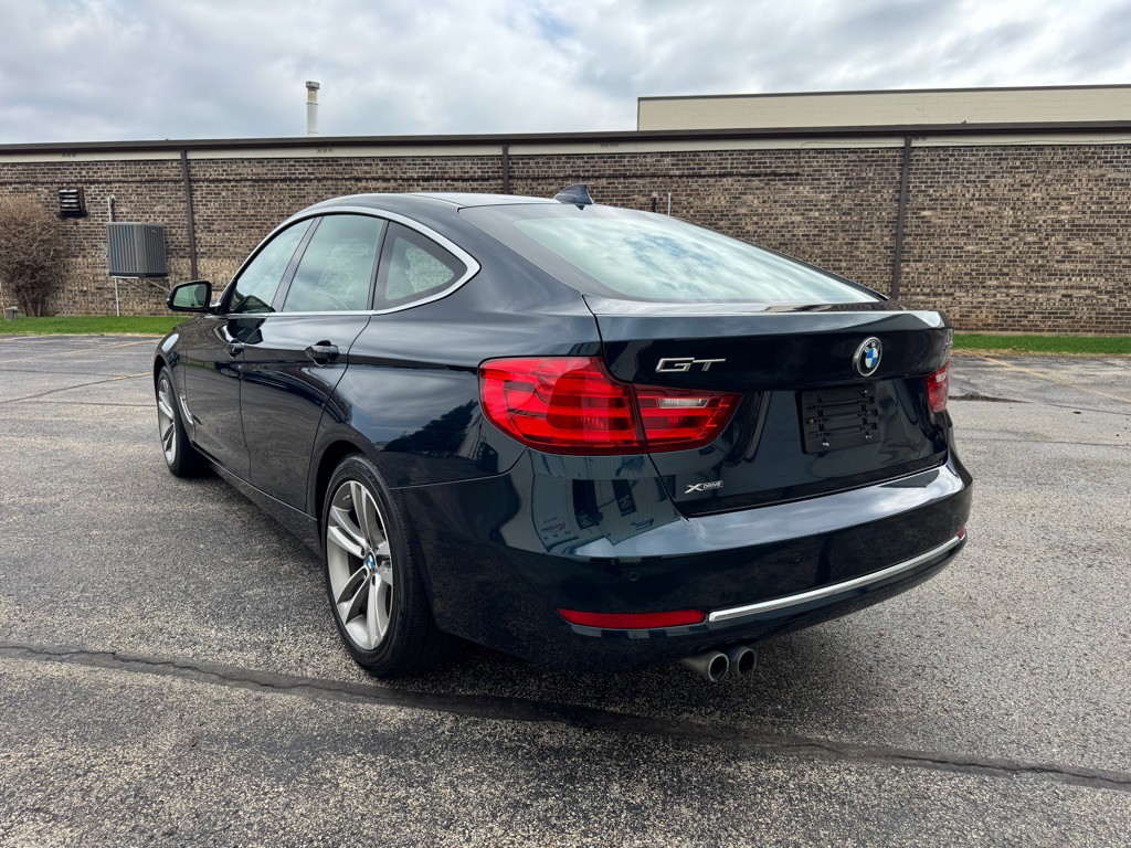 2016 BMW 3 Series Image 7