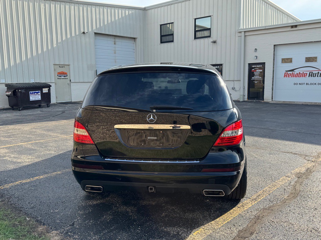 2012 Mercedes-Benz R-Class Image 10