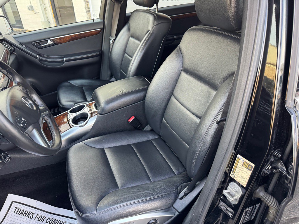 2012 Mercedes-Benz R-Class Image 12