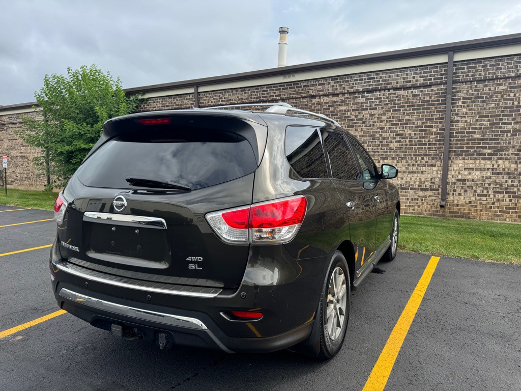 2015 Nissan Pathfinder Image 6