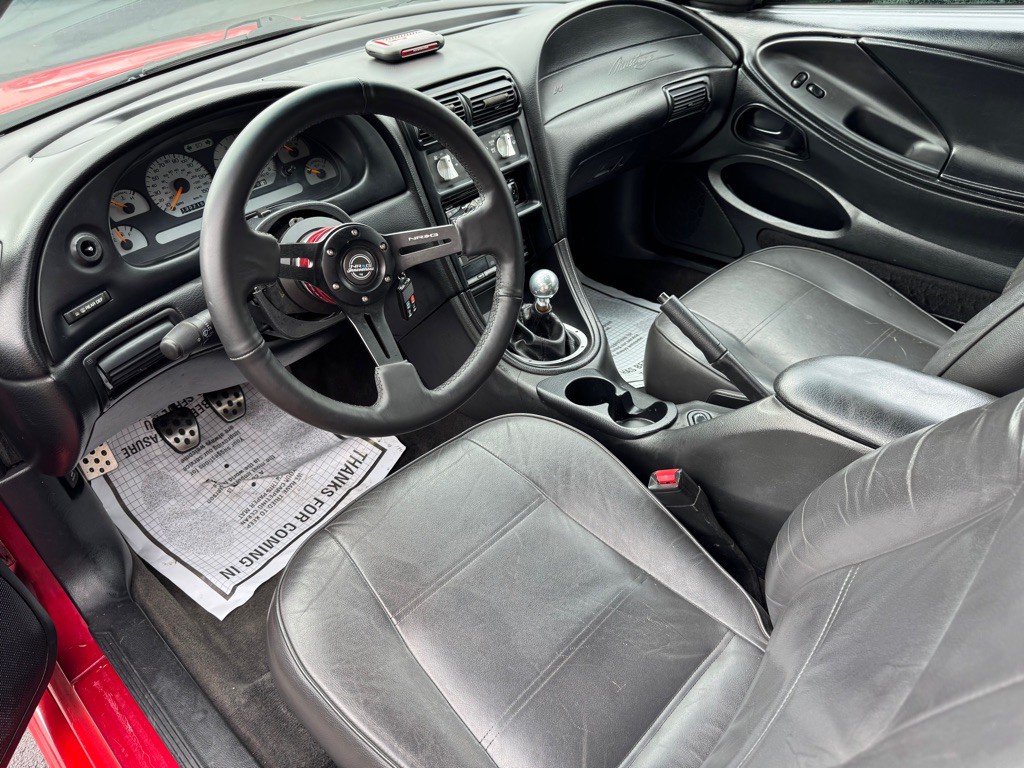 1998 Ford Mustang Image 11