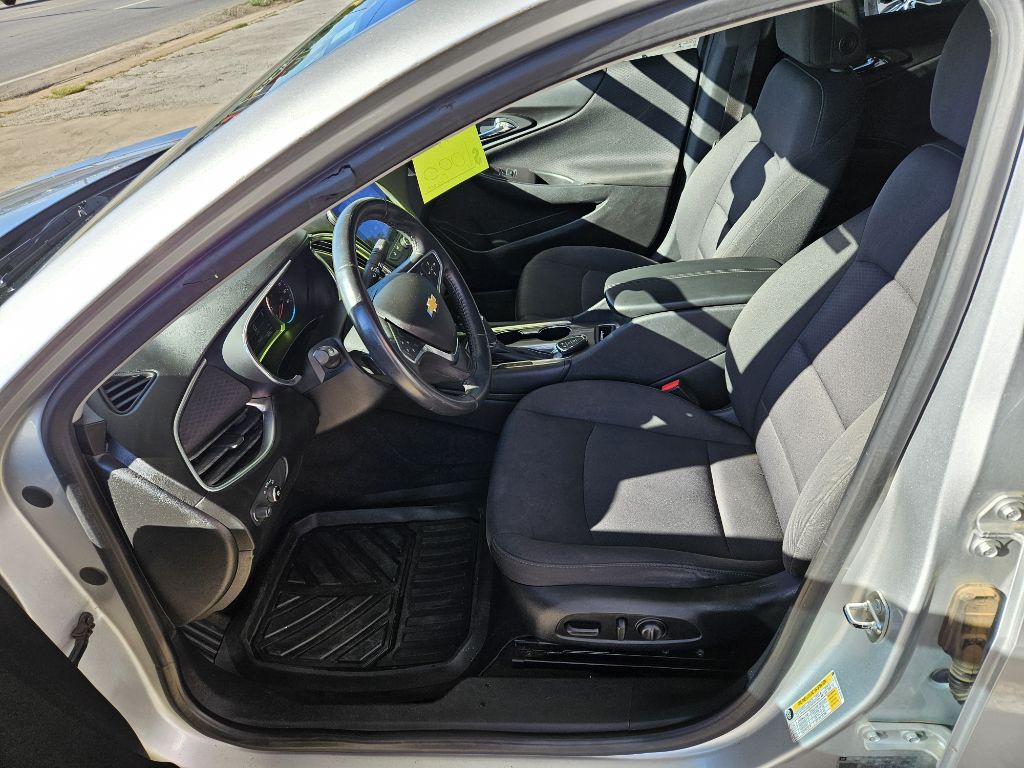 2018 Chevrolet Malibu Image 10
