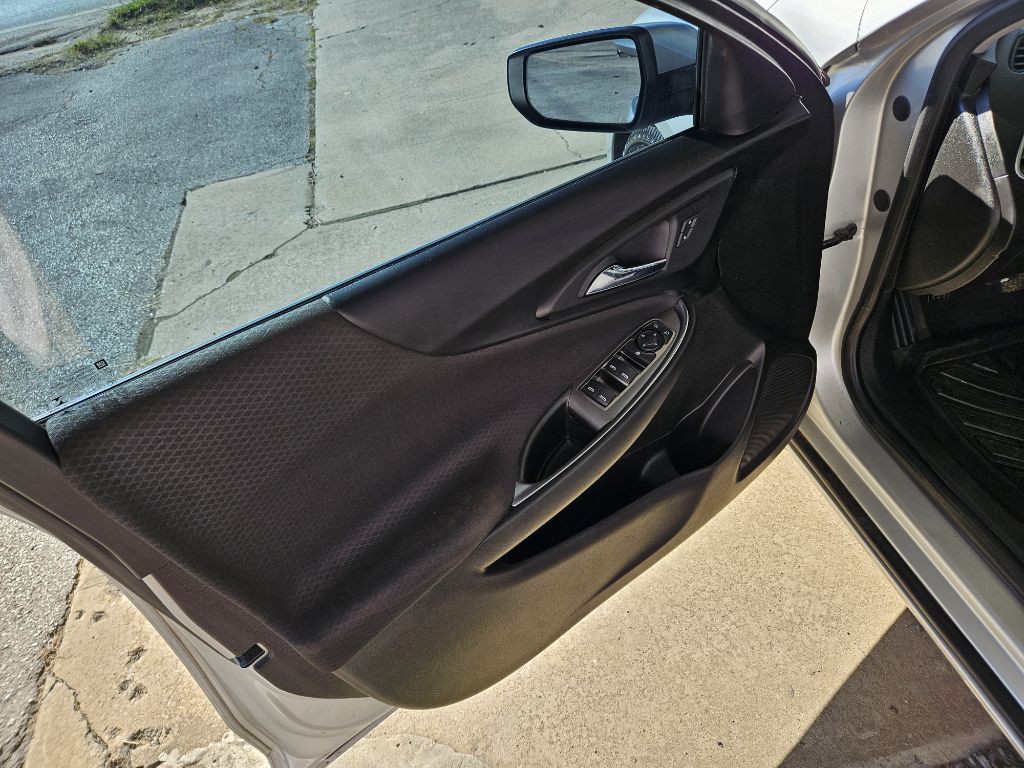 2018 Chevrolet Malibu Image 11