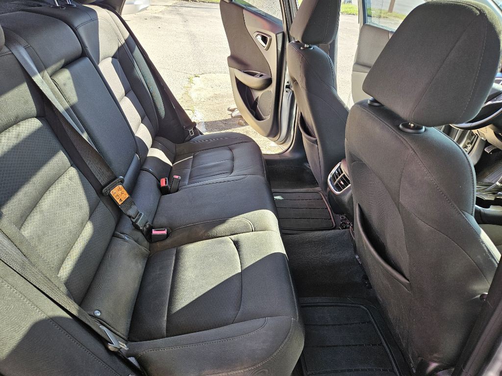 2018 Chevrolet Malibu Image 14