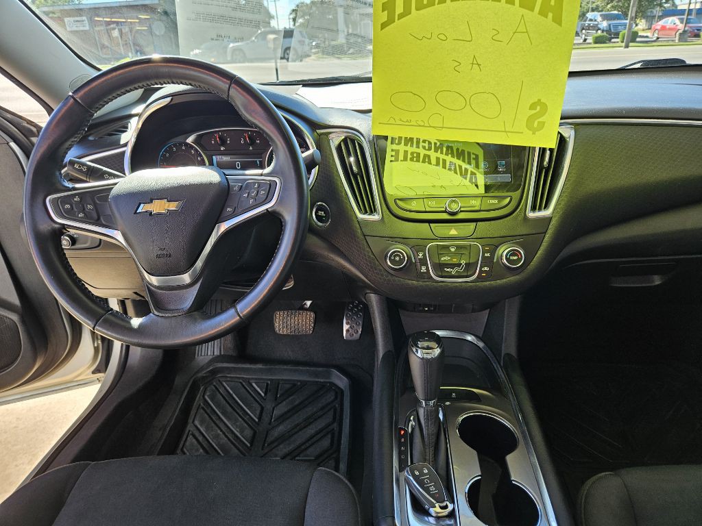 2018 Chevrolet Malibu Image 18