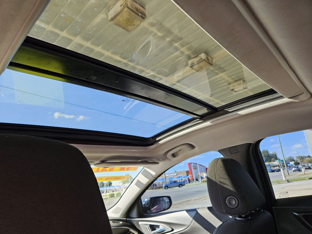2018 Chevrolet Malibu Image 20