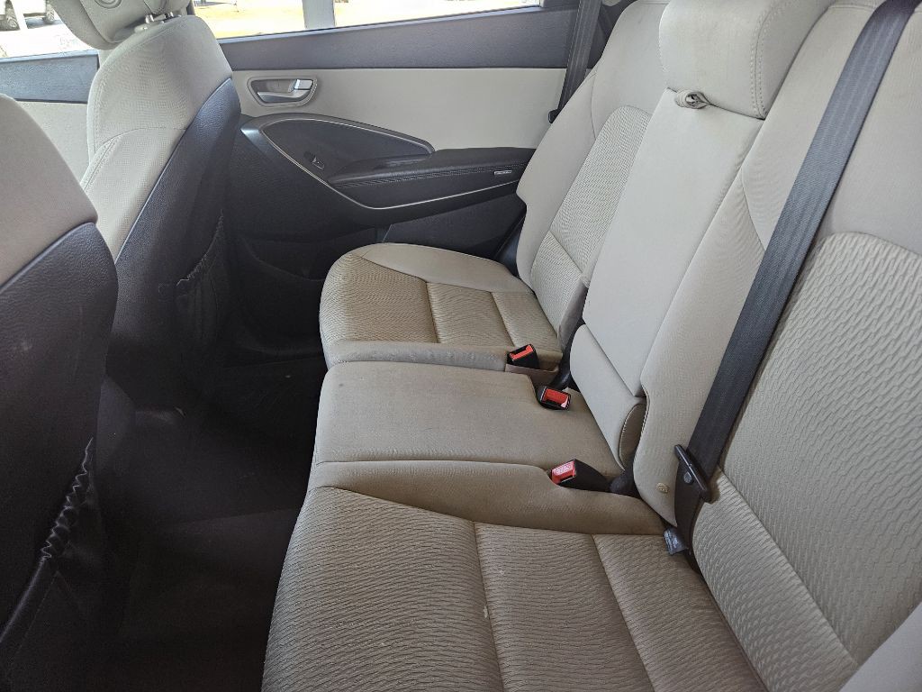 2018 Hyundai Santa Fe Image 10