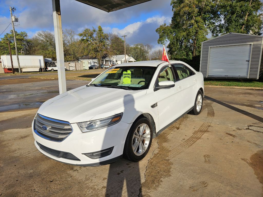 2015 Ford Taurus Image 2