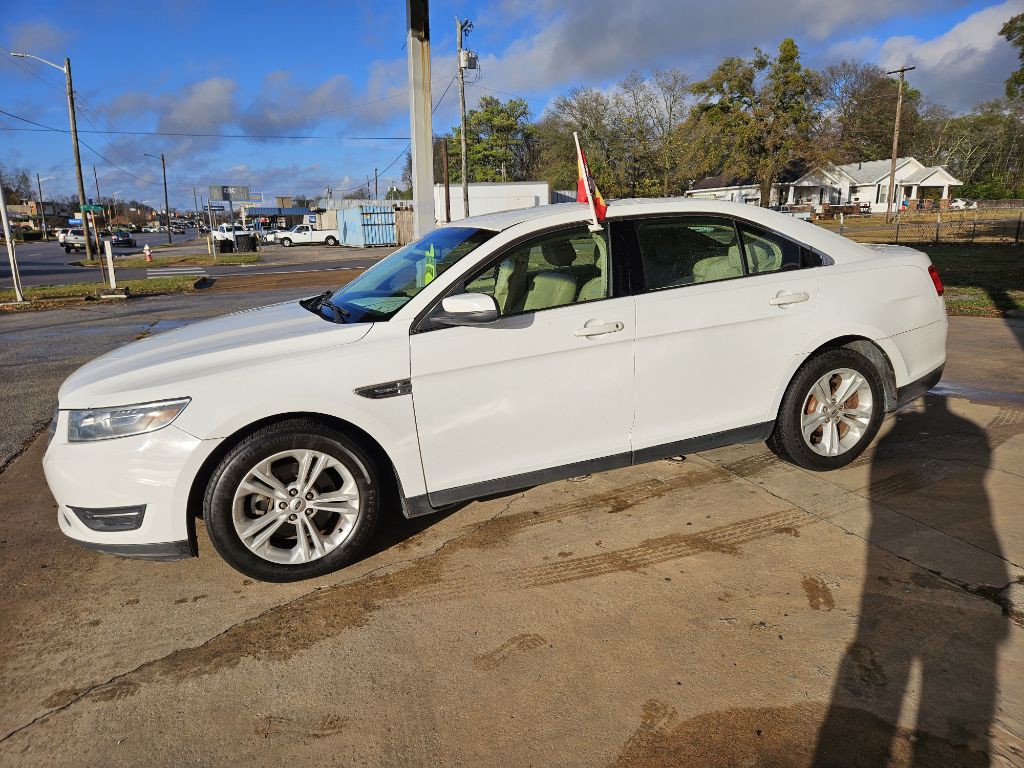 2015 Ford Taurus Image 3