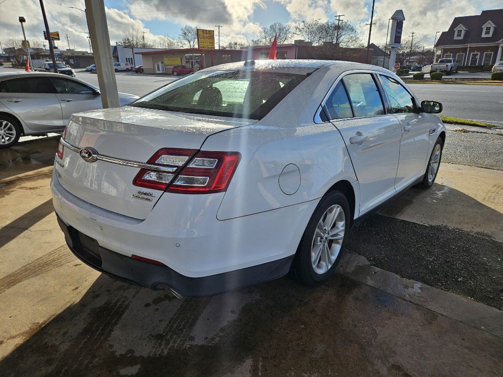 2015 Ford Taurus Image 6