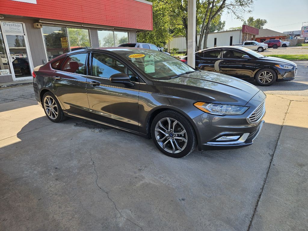 2017 Ford Fusion Image 1