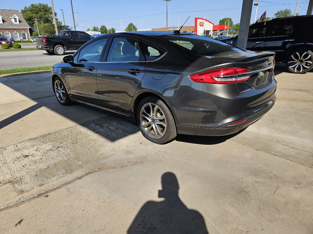 2017 Ford Fusion Image 5
