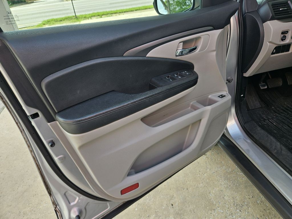 2017 Honda Pilot Image 10