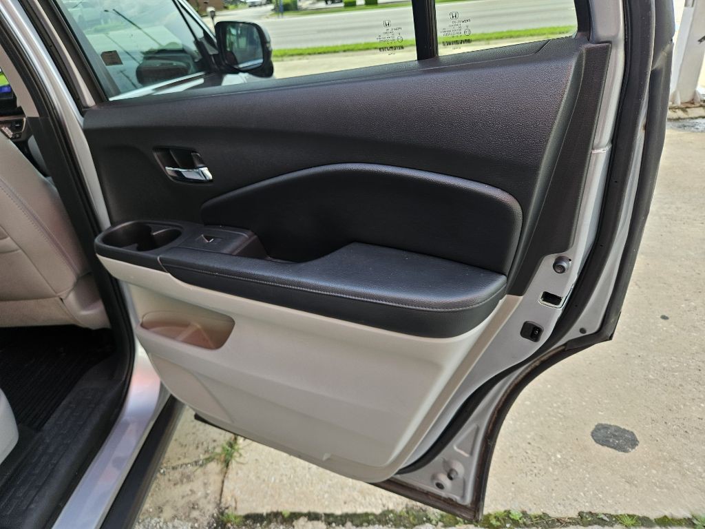 2017 Honda Pilot Image 14