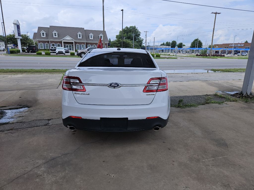 2018 Ford Taurus Image 4