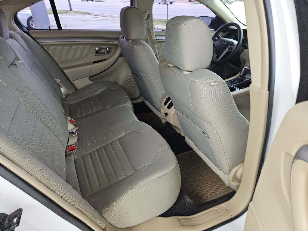 2018 Ford Taurus Image 13