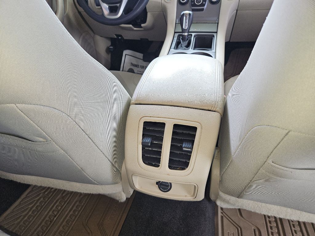 2018 Ford Taurus Image 17