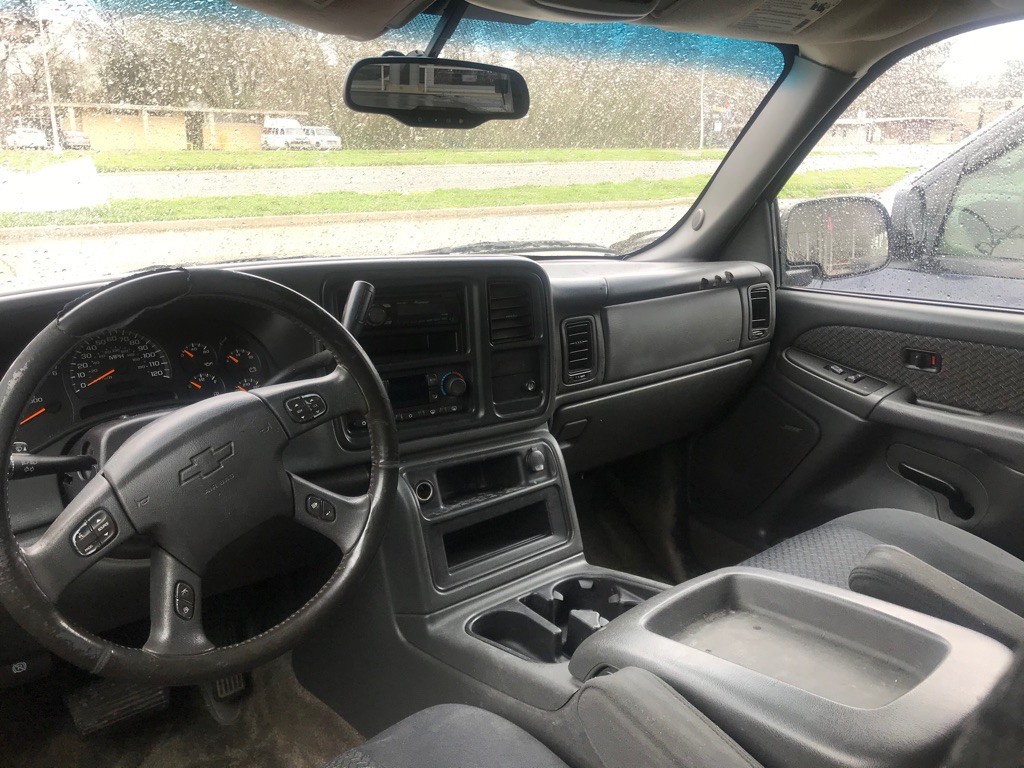 2003 Chevrolet Avalanche Image 4