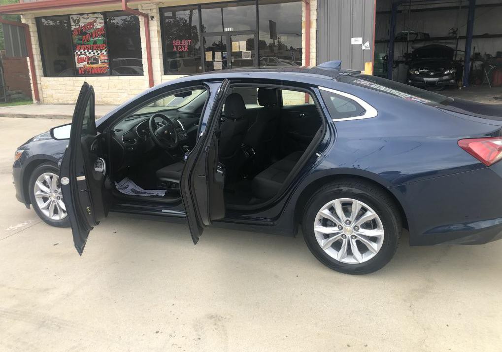 2021 Chevrolet Malibu Image 4
