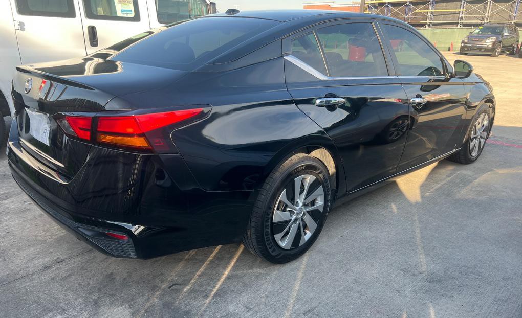 2020 Nissan Altima Image 5