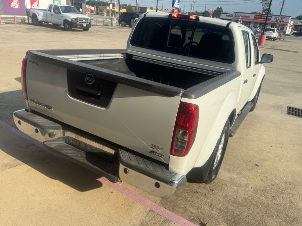 2017 Nissan Frontier Image 5