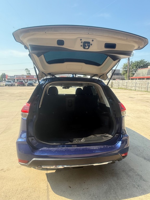 2020 Nissan Rogue Image 4
