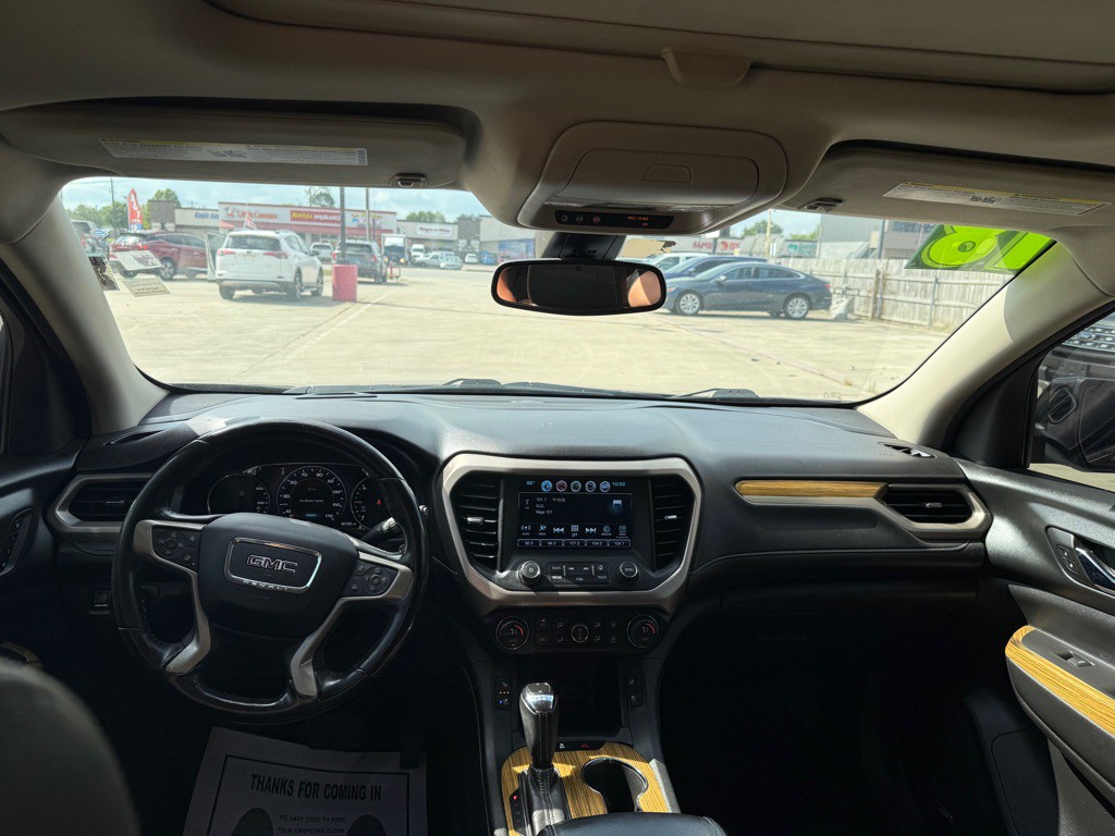 2018 GMC Acadia Image 9