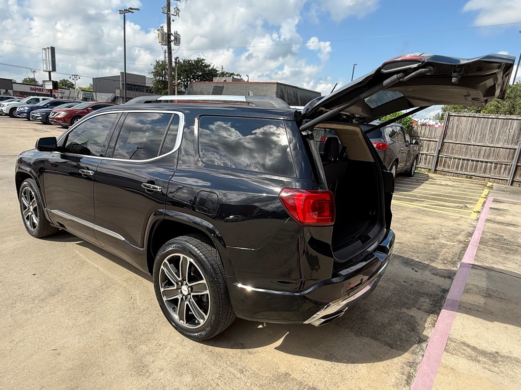2018 GMC Acadia Image 5