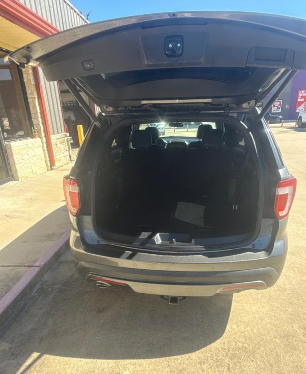 2017 Ford Explorer Image 7