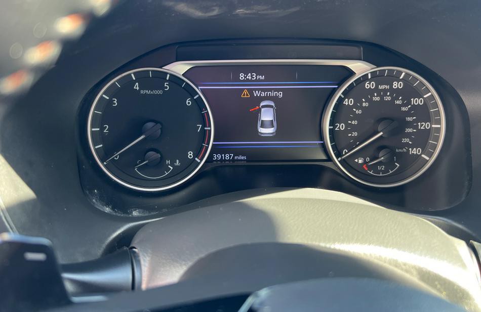 2021 Nissan Altima Image 5