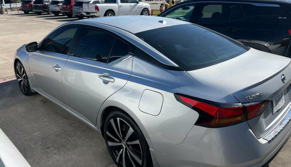 2021 Nissan Altima Image 4