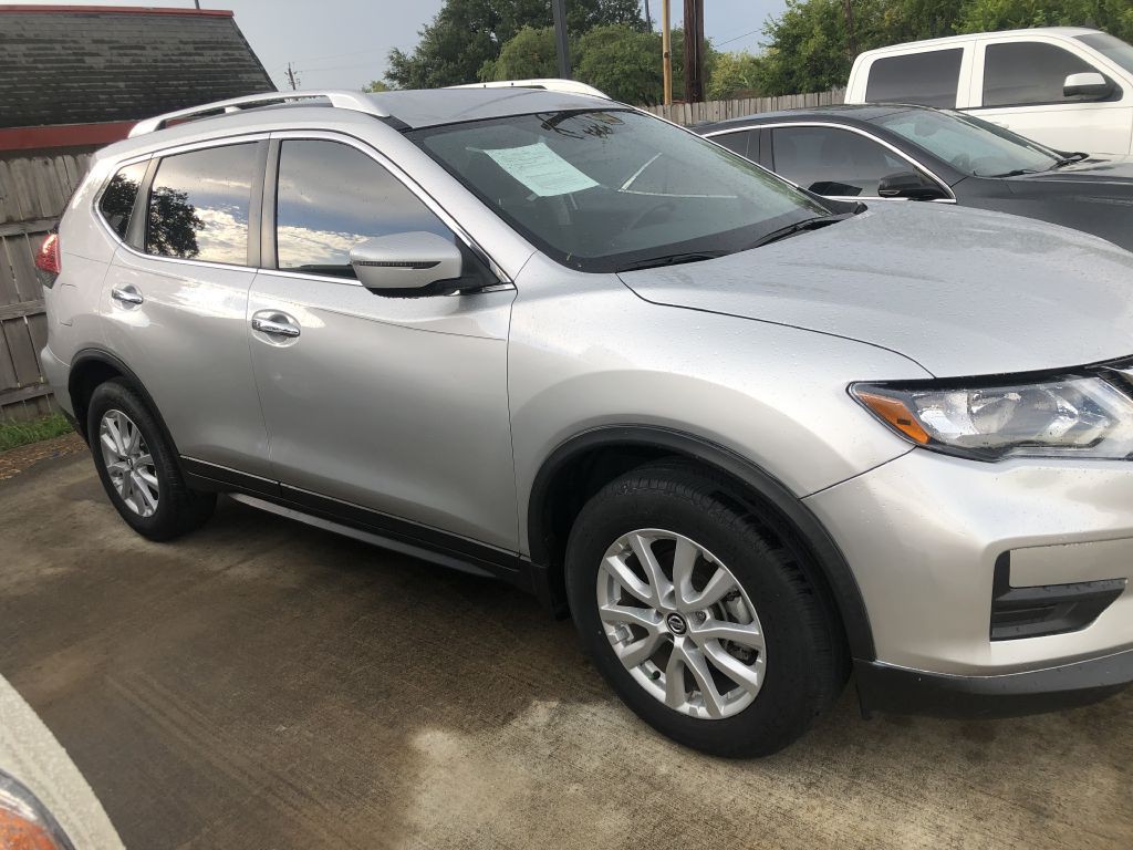 2018 Nissan Rogue Image 3