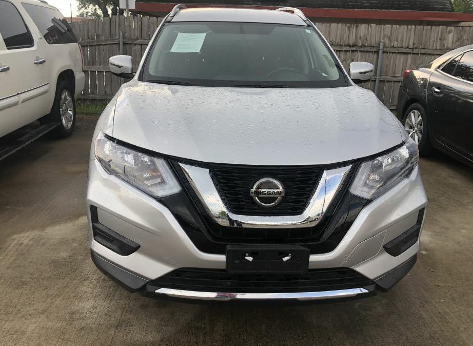 2018 Nissan Rogue Image 2