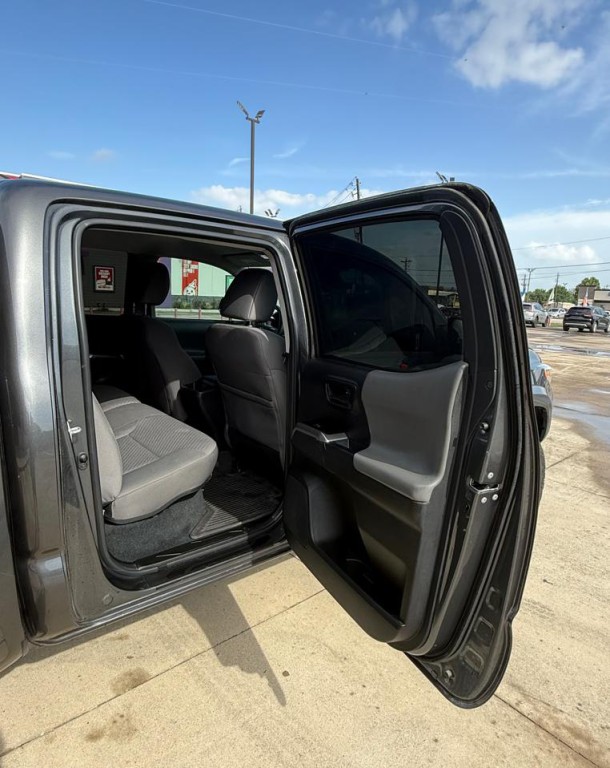 2023 Toyota Tacoma Image 5