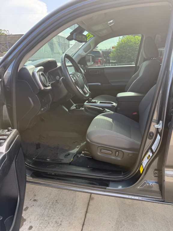 2023 Toyota Tacoma Image 7