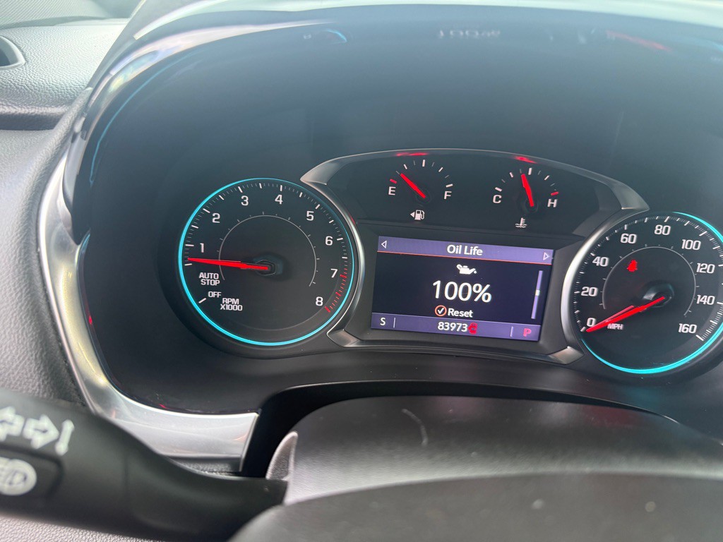 2023 Chevrolet Traverse Image 2