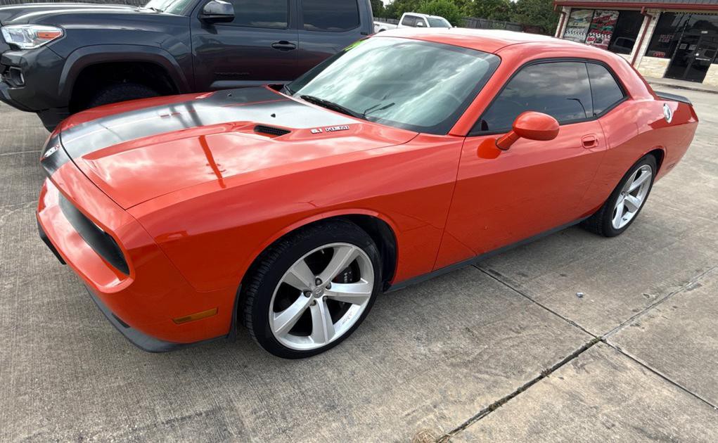 2009 Dodge Challenger Image 2