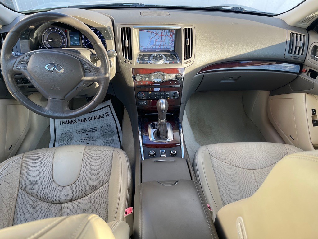 2012 INFINITI G37 Image 3