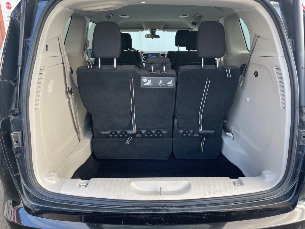 2018 Chrysler Pacifica Image 13