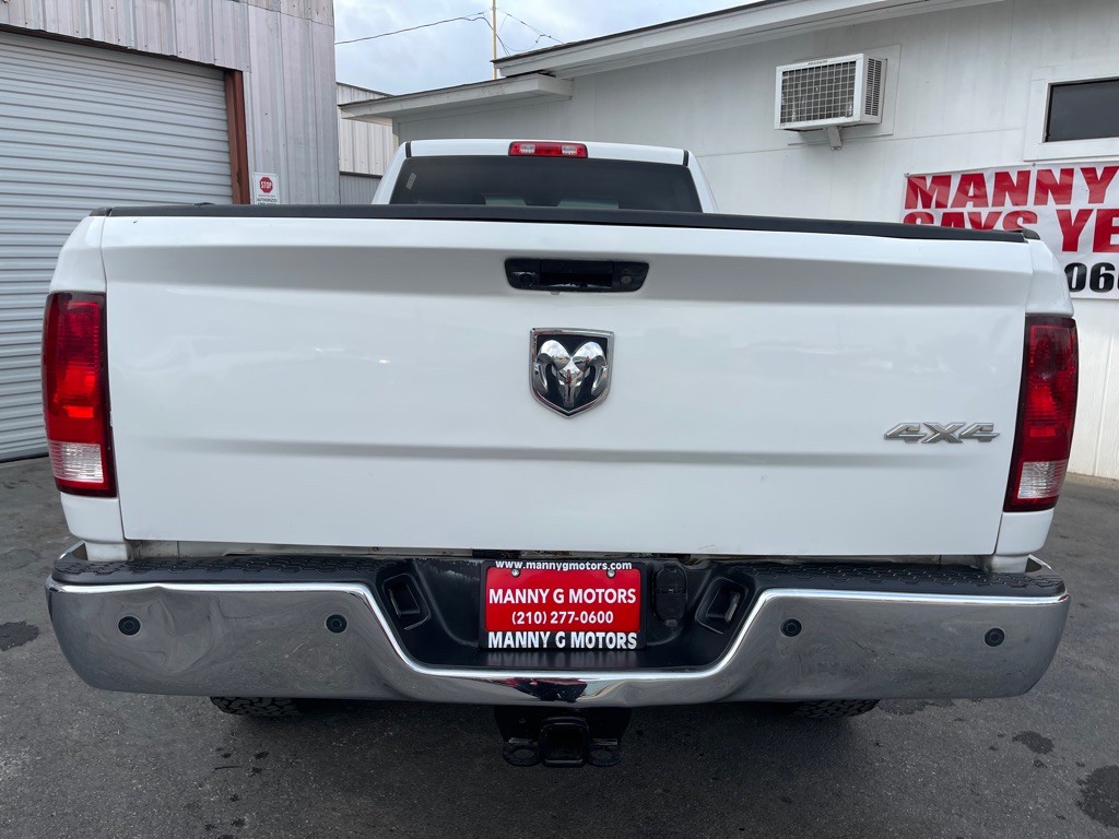 2018 RAM 3500 Image 9