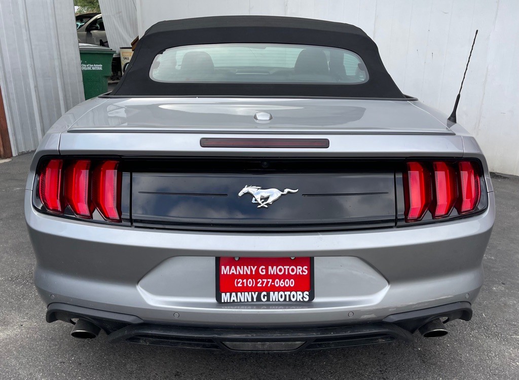 2021 Ford Mustang Image 11