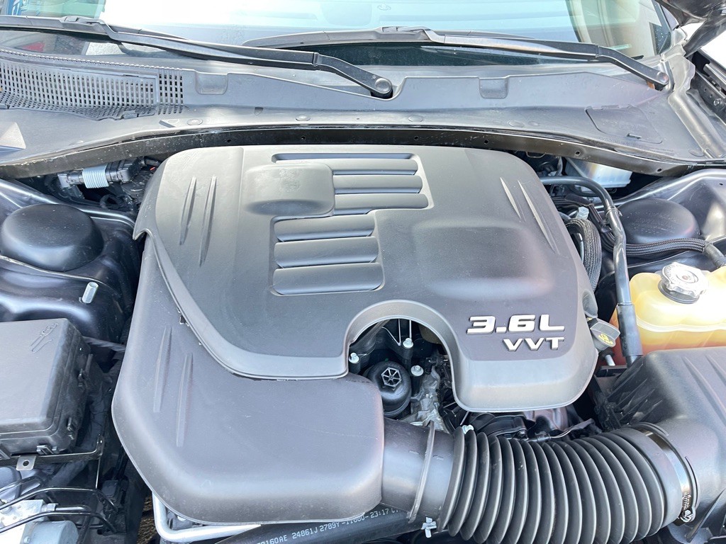 2019 Dodge Charger Image 2